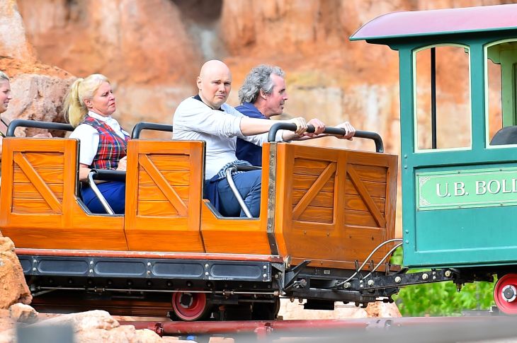 1437777701-billy-corgan-disneyland-sad